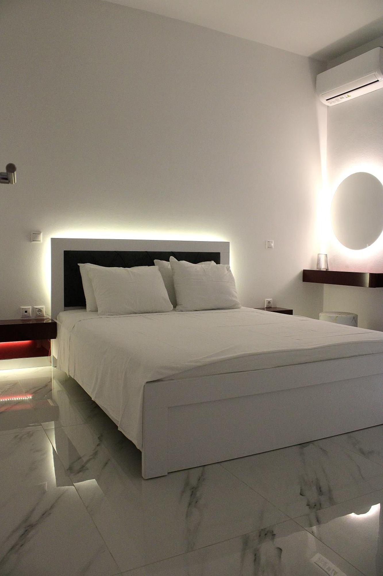 Black & White Seaside House Kalamia Corinth 외부 사진